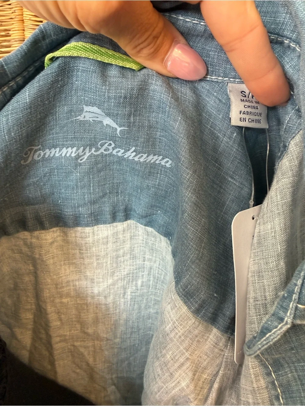 NWT Tommy Bahama Light Blue Button-Down Chambray 100% linen Shirt